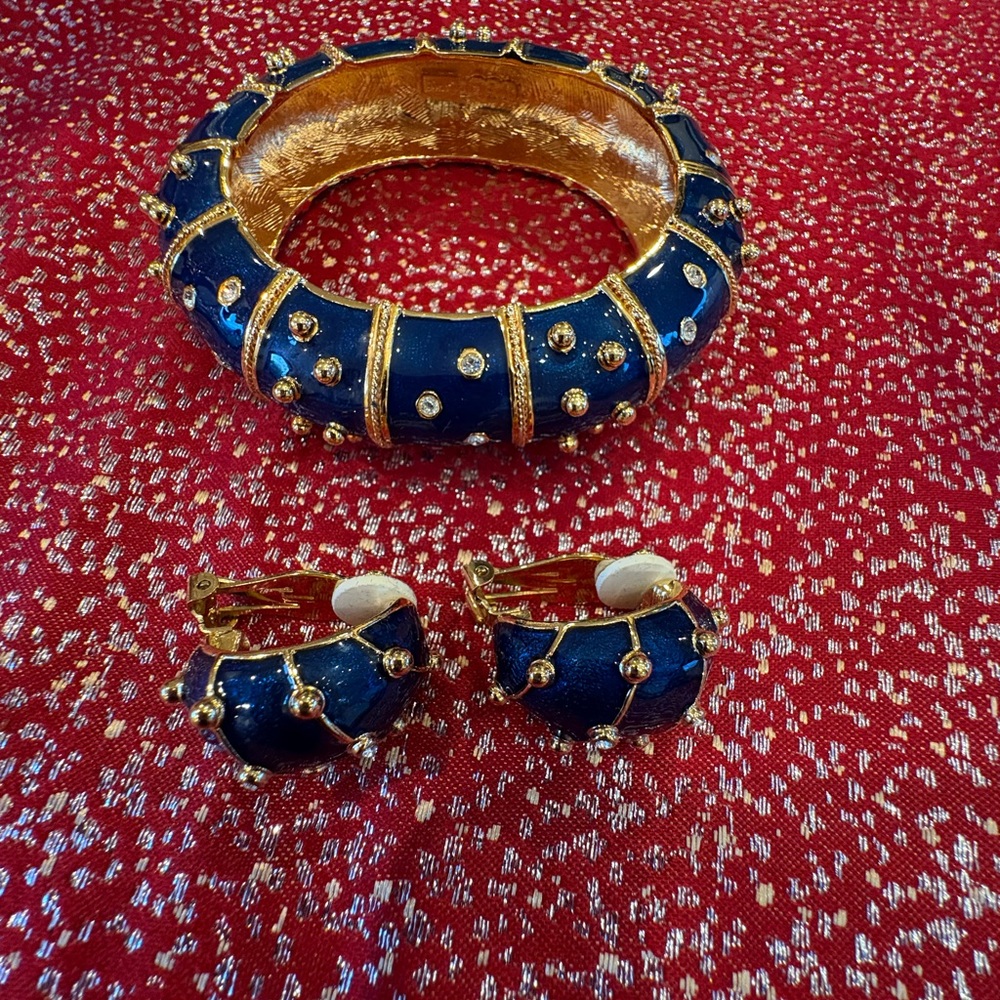 Bracelet and Earring set Camrose & Kross Jacqueline Kennedy collection